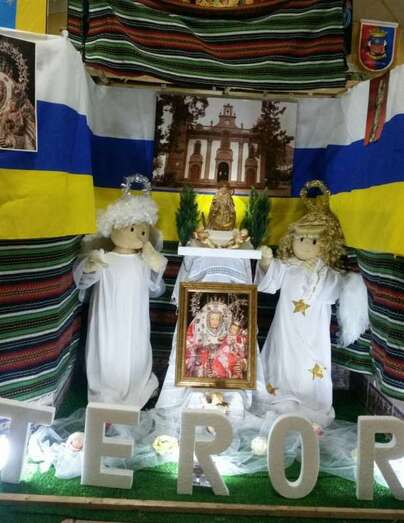 Rinconcito de la Churrería Melián dedicado a las fiestas de la Virgen del Pino (Foto TA)